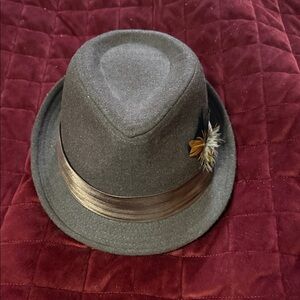 Stylish Gray Fedora with Feather Accent